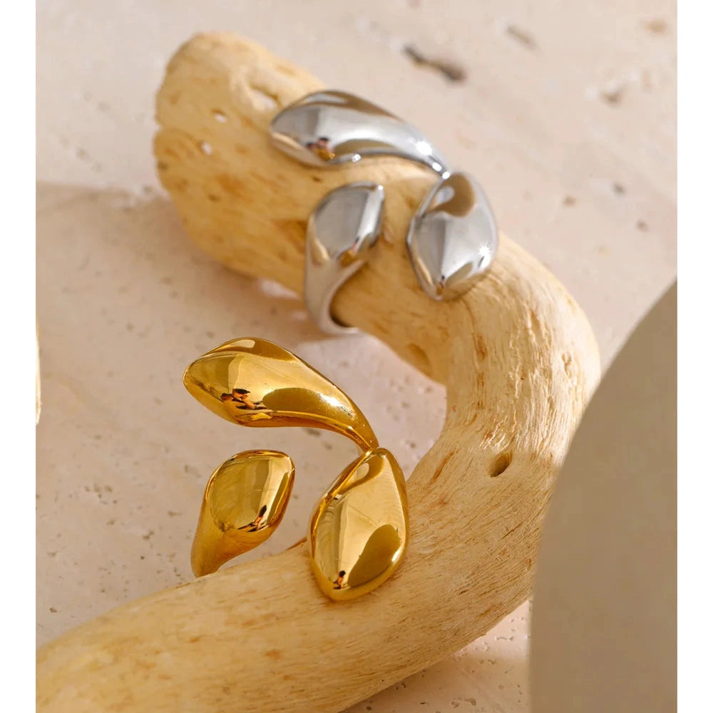 High Quality Smooth Stainless Steel Geometric Casting Ring Gold & Platinum Plated Distinctive Daily Wear Finger Jewelry by PoisedMe
