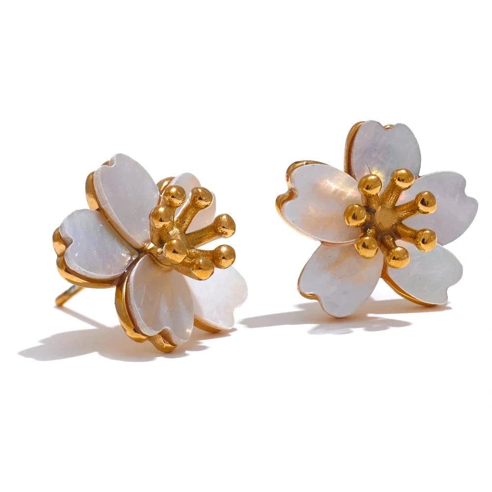 PoisedMe High Quality Natural Shell Flower Golden Daily Stud Earrings for Women Prevent Allergy Stainless Steel Exquisite Jewelry 