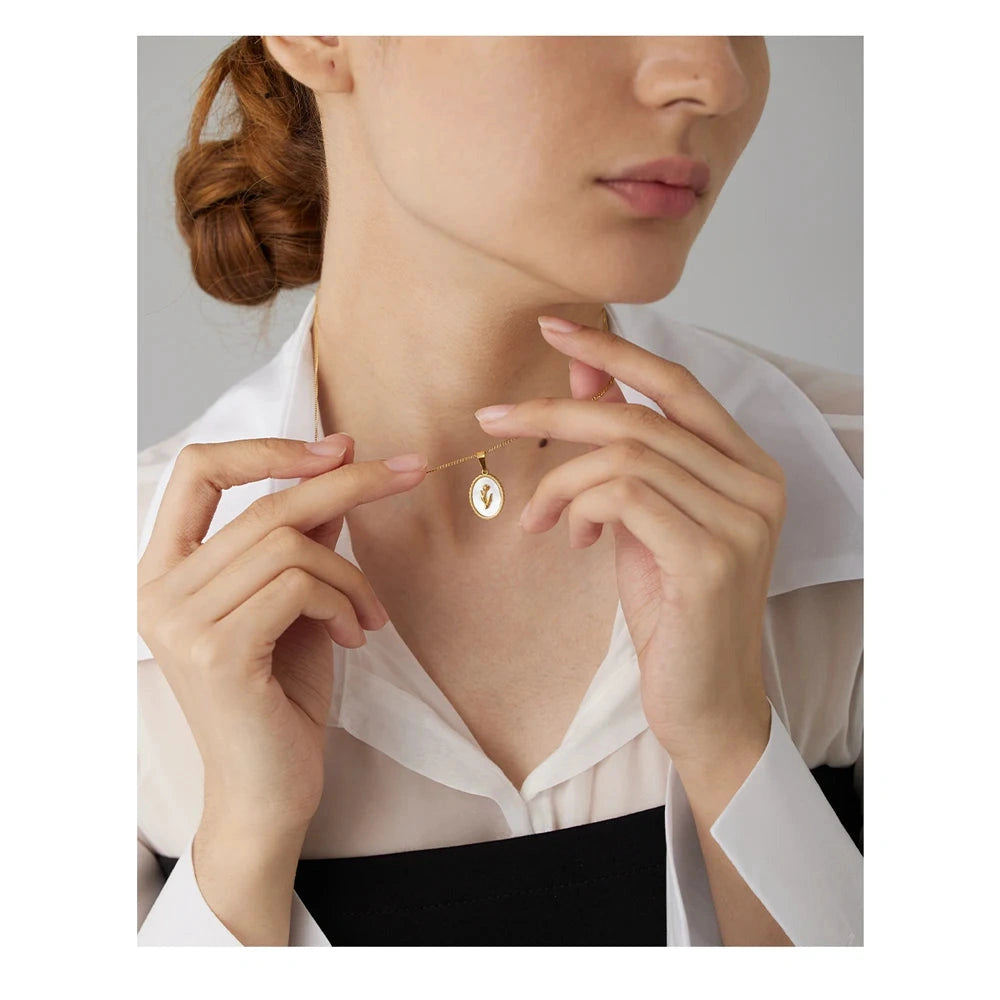 Stainless Steel Flower Pendant Necklace Trendy Natural Shell Round Collar Necklace High Quality Jewelry ожерелье Gift by PoisedMe
